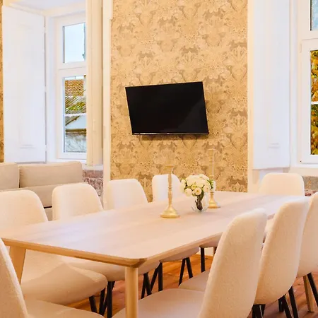 Stylish 5br In Lissabon