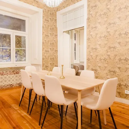 Apartment Stylish 5br In *