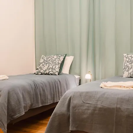 Apartment Stylish 5br In Lissabon
