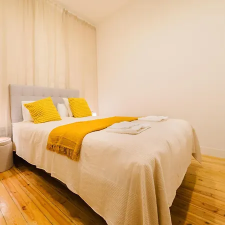 Apartment Stylish 5br In *