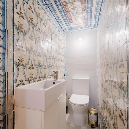 Stylish 5br In Apartment *