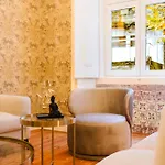 Stylish 5br In