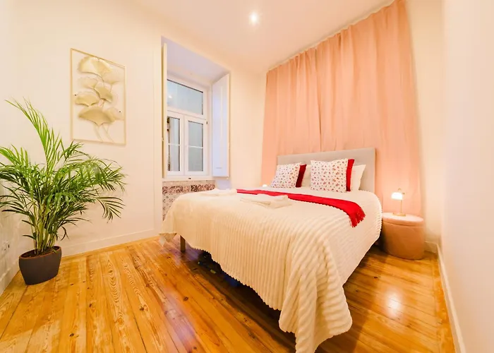 Stylish 5br In * ליסבון