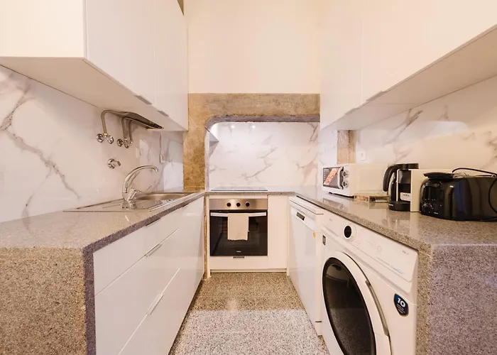 Apartament Stylish 5br In Lizbona