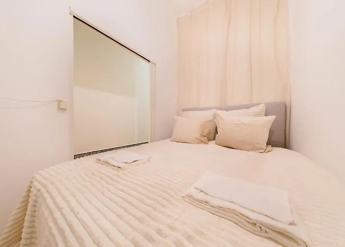 Stylish 5br In דירה ליסבון