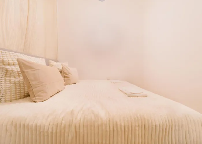 Stylish 5br In דירה ליסבון
