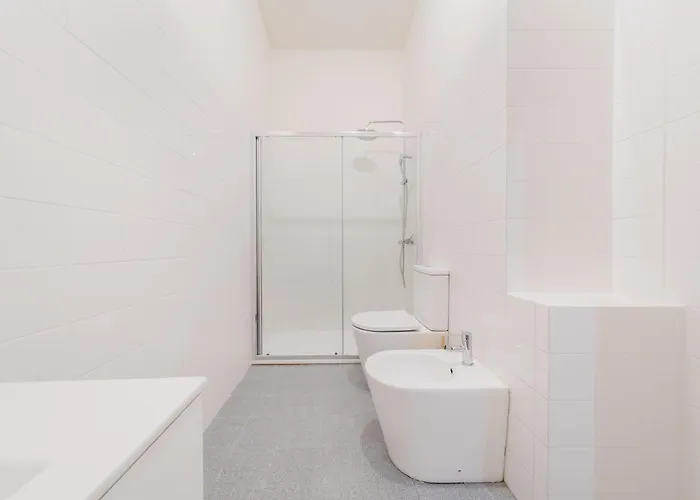 Stylish 5br In דירה *