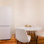 Stylish 5br In *