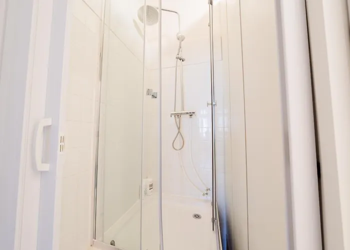 Stylish 5br In Appartement
