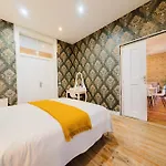 Stylish 5br In Apartment *