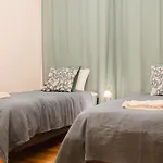 Apartment Stylish 5br In Lissabon